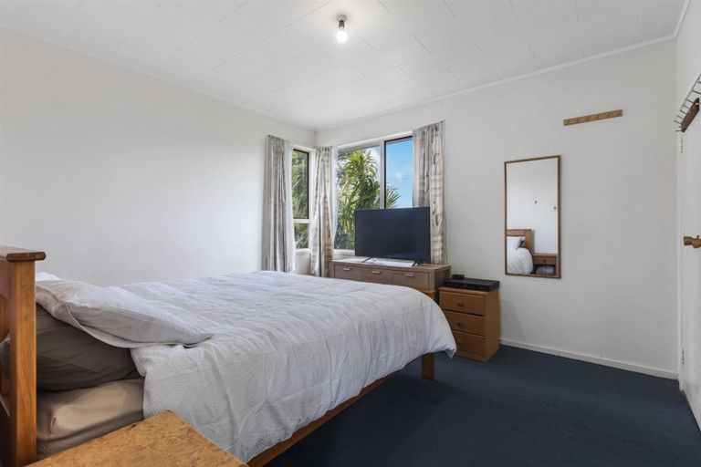 Photo of property in 31 Border Road, Henderson, Auckland, 0612