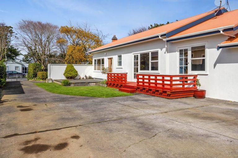Photo of property in 19 George Street, Hawera, 4610