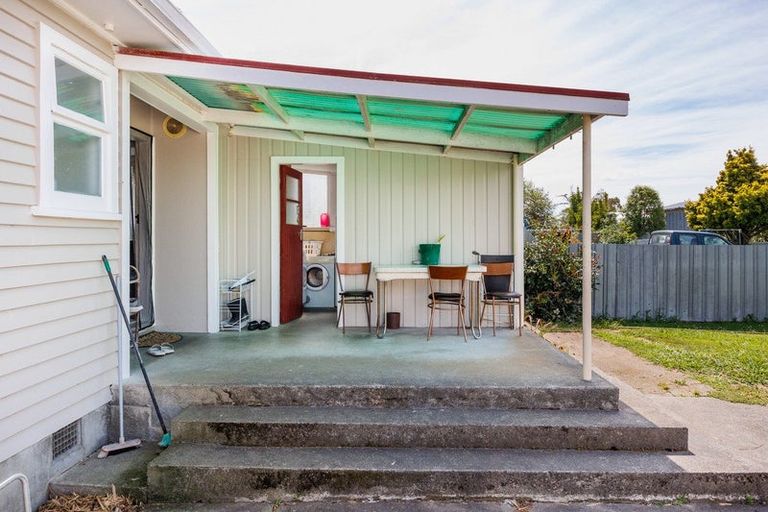 Photo of property in 39 Alexandra Street, Marton, 4710