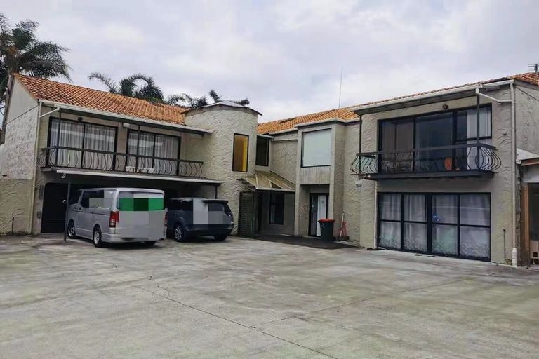 Photo of property in 23 Puketea Street, Blockhouse Bay, Auckland, 0600