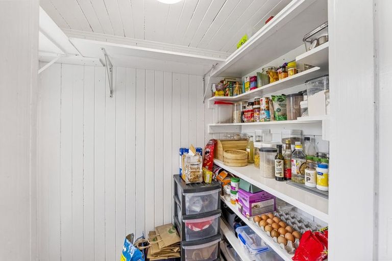 Photo of property in 348 Carrington Street, Vogeltown, New Plymouth, 4310