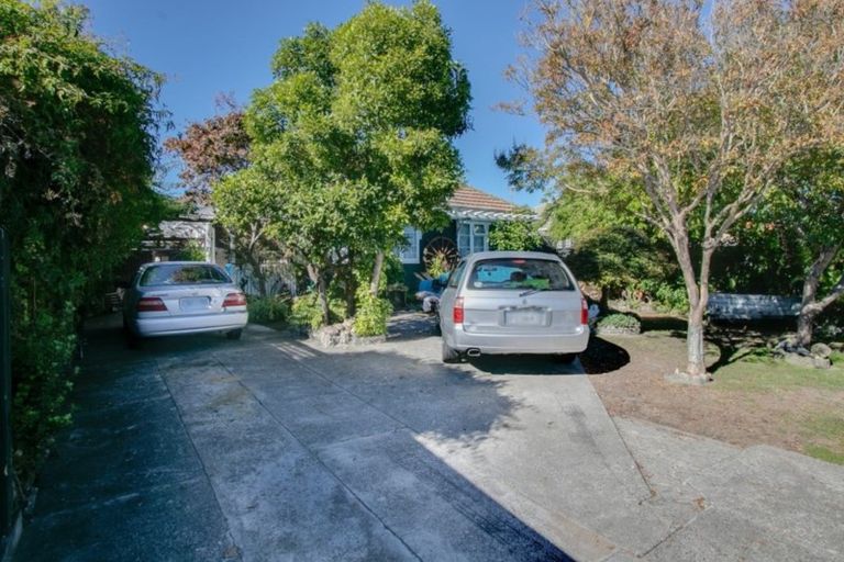 Photo of property in 76 Latham Street, Marewa, Napier, 4110
