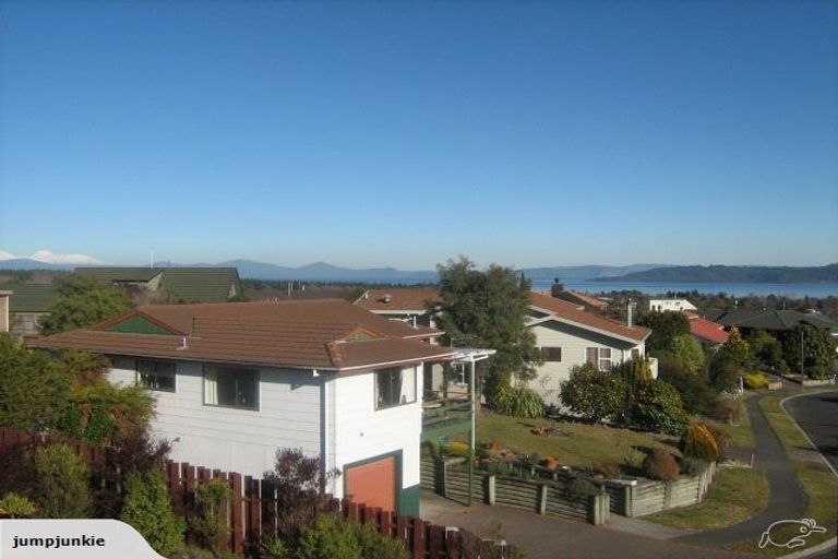 Photo of property in 11 Gladstone Grove, Richmond Heights, Taupo, 3330