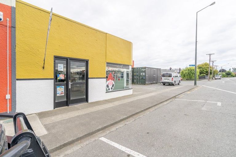 Photo of property in 3/304 Great North Road, Henderson, Auckland, 0612