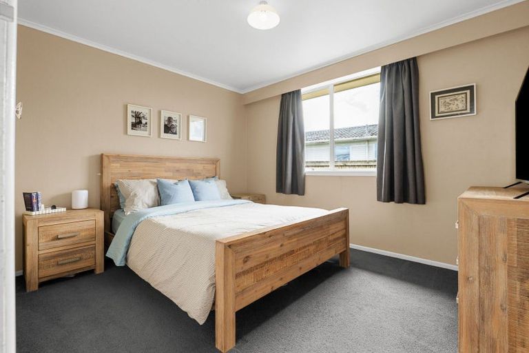 Photo of property in 21 Rhonda Avenue, Deanwell, Hamilton, 3206