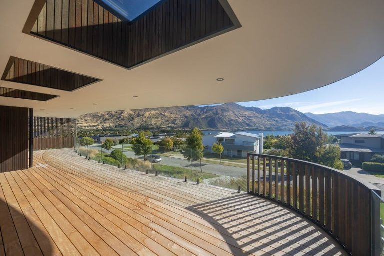Photo of property in 11 Clearview Street, Wanaka, 9305