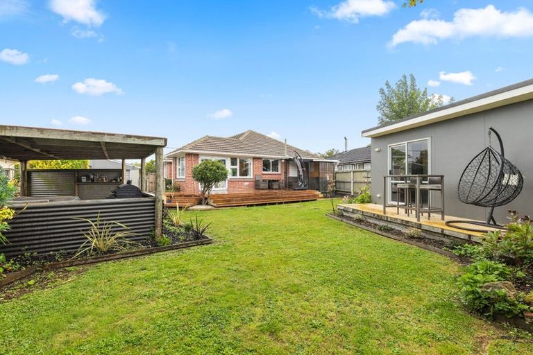 Photo of property in 12 Newport Street, Avondale, Christchurch, 8061