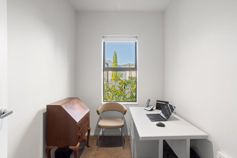 Photo of property in 16 Harbour View Heights, Picton, 7220