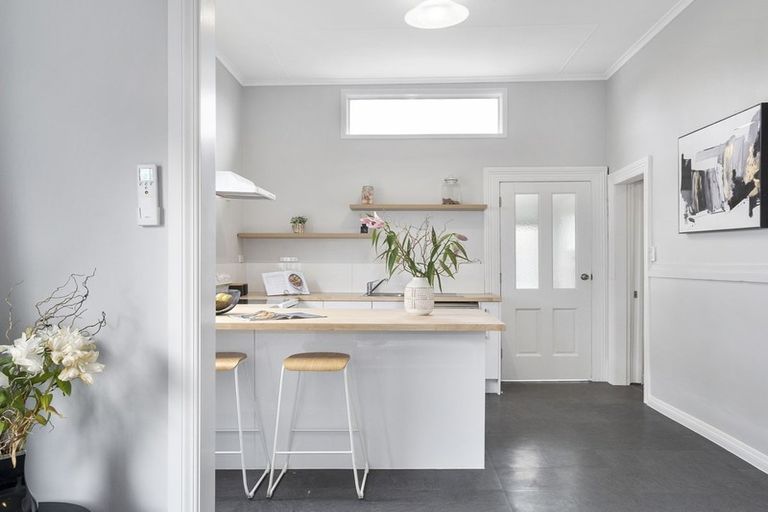 Photo of property in 256 Oxford Street, South Dunedin, Dunedin, 9012