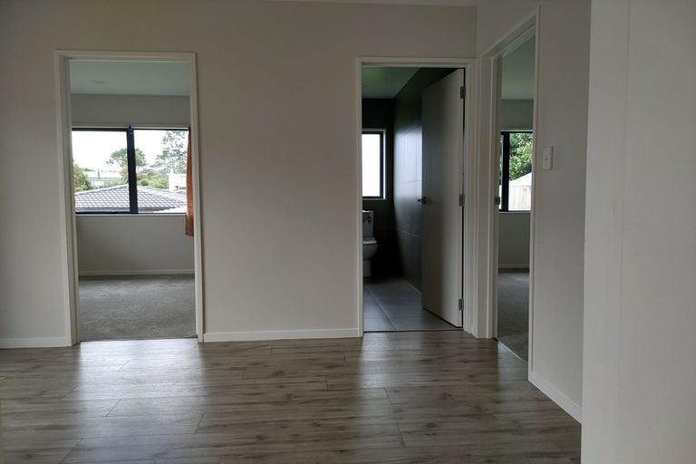 Photo of property in 12 Han Court, Glen Eden, Auckland, 0602