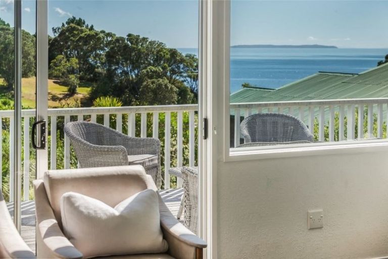 Photo of property in 65 Churchill Road, Murrays Bay, Auckland, 0630