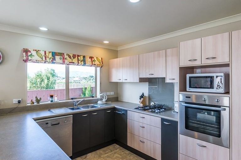 Photo of property in 27 Manhattan Court, Paraparaumu Beach, Paraparaumu, 5032