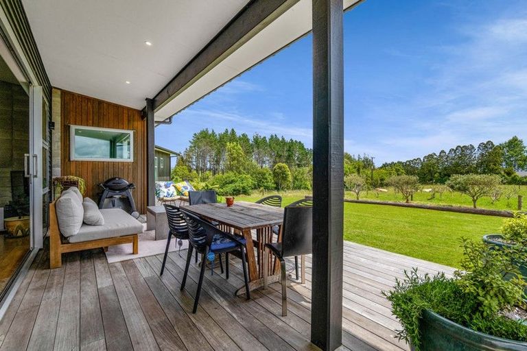 Photo of property in 438 Alfred Road, Kaimiro, New Plymouth, 4371
