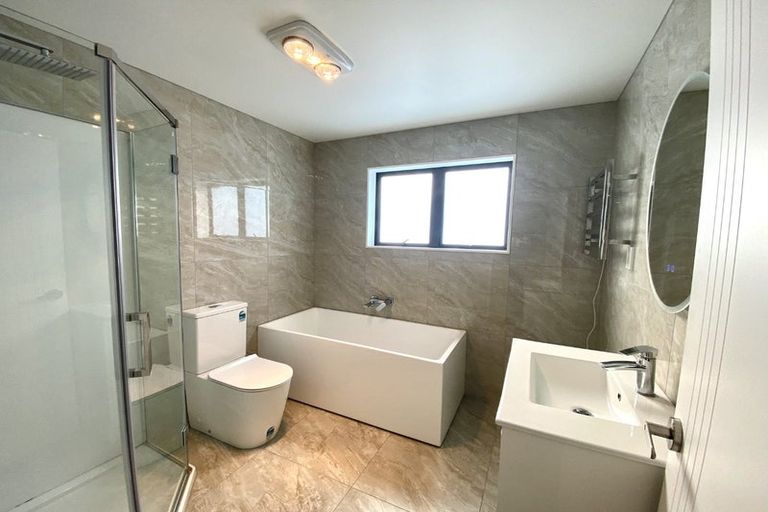 Photo of property in 39b Cutler Street, New Lynn, Auckland, 0600