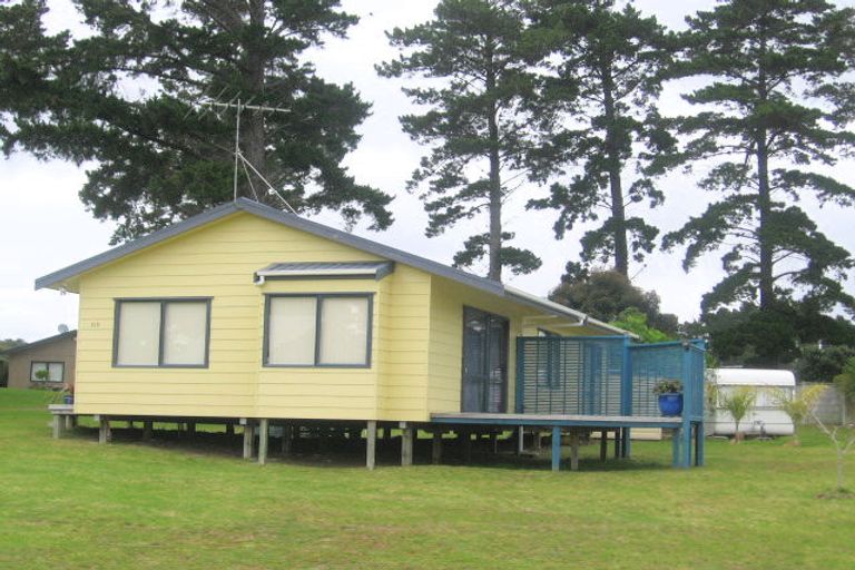 Photo of property in 110 Ake Ake Avenue, Matarangi, Whitianga, 3592