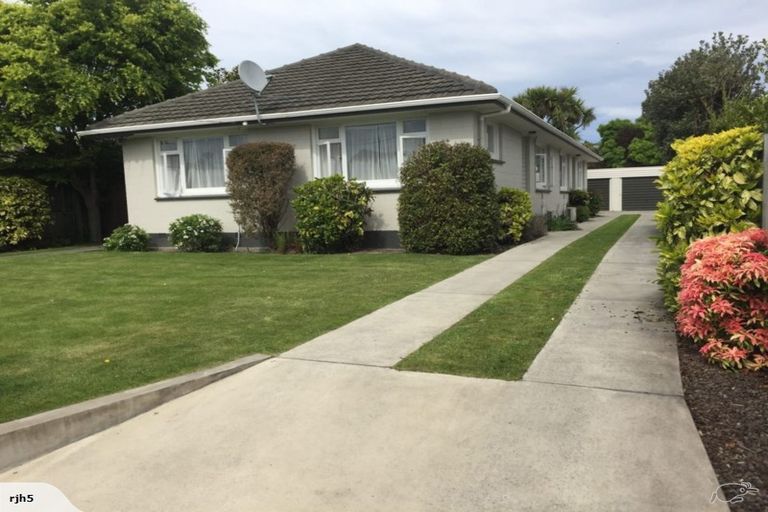 Photo of property in 71 Bretts Road, St Albans, Christchurch, 8052