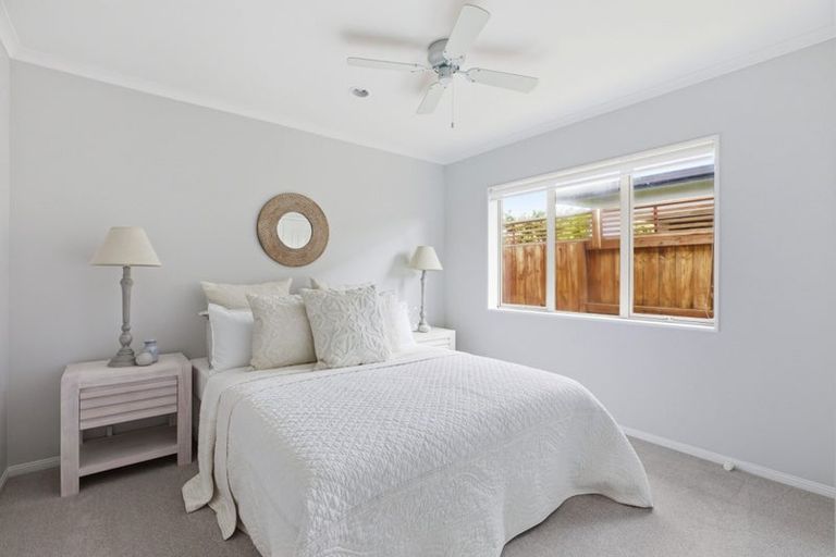 Photo of property in 136 Tuihana Drive, Papamoa Beach, Papamoa, 3118
