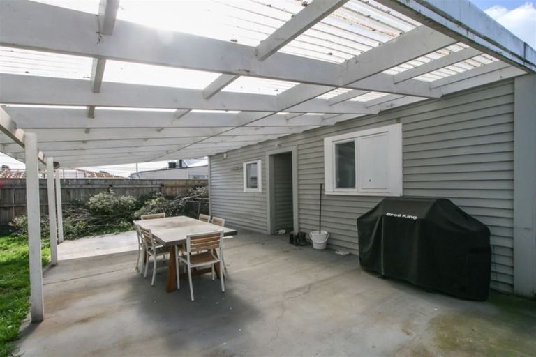 Photo of property in 24 Elliot Street, Inglewood, 4330
