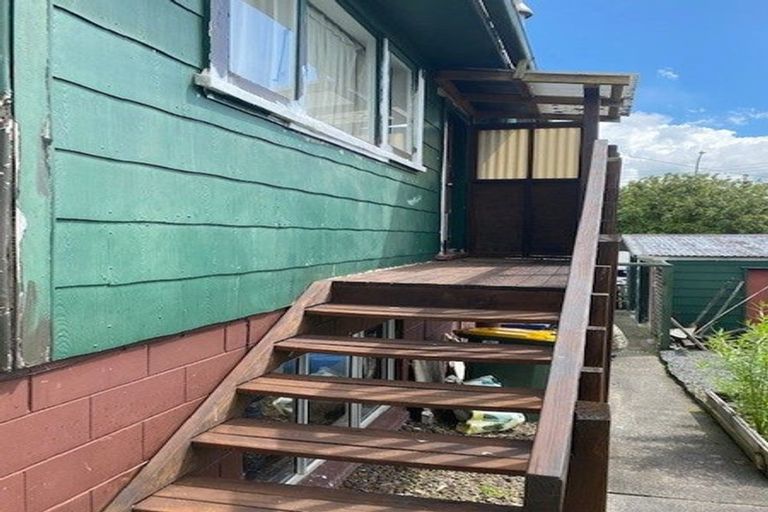 Photo of property in 1/22 Captain Scott Road, Glen Eden, Auckland, 0602