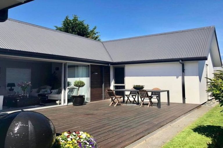 Photo of property in 457 Prestons Road, Parklands, Christchurch, 8083