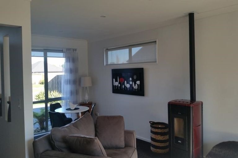 Photo of property in 12 Te Aika Street, Marshland, Christchurch, 8083
