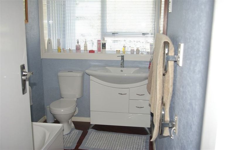 Photo of property in 11 Colina Street, Avonhead, Christchurch, 8042