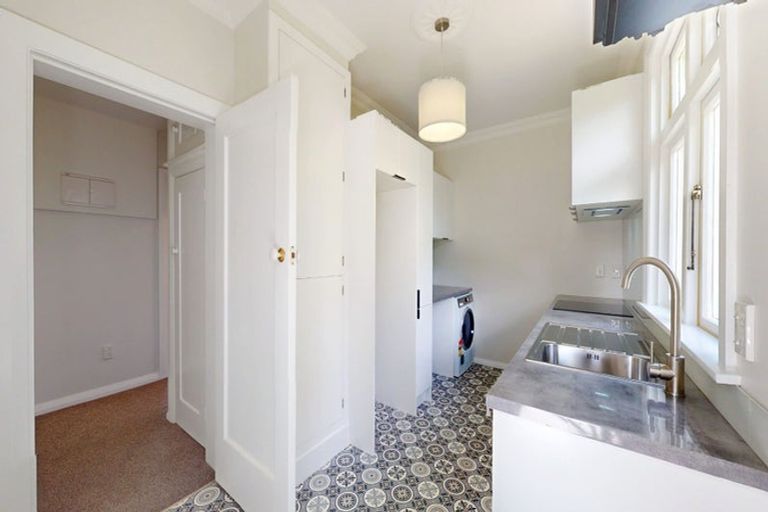 Photo of property in 17b Fitzroy Street, Wadestown, Wellington, 6012