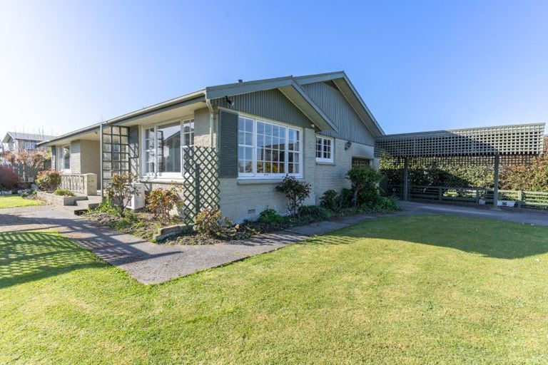 Photo of property in 25 Hillary Street, Winton, 9720