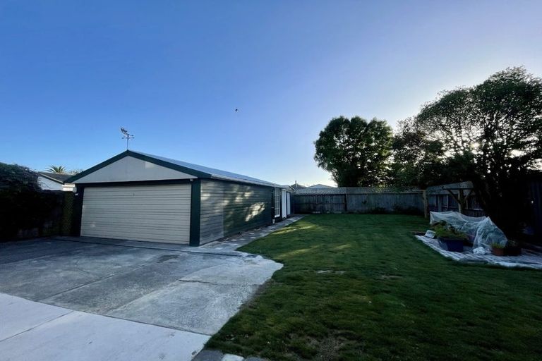 Photo of property in 18 Greenwood Close, Mairehau, Christchurch, 8013