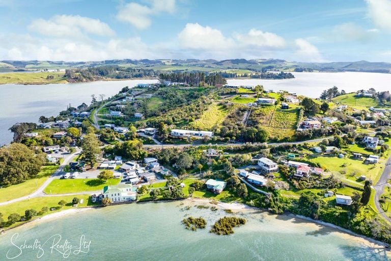 Photo of property in 646 Pahi Road, Pahi, Paparoa, 0571