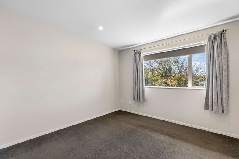 Photo of property in 6/45a Swanson Road, Henderson, Auckland, 0610