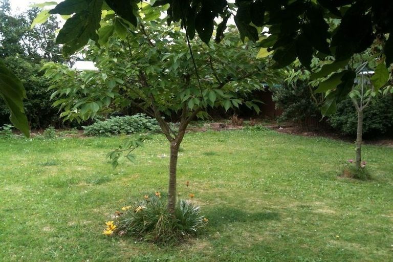 Photo of property in 92 Springs Road, Hornby, Christchurch, 8042