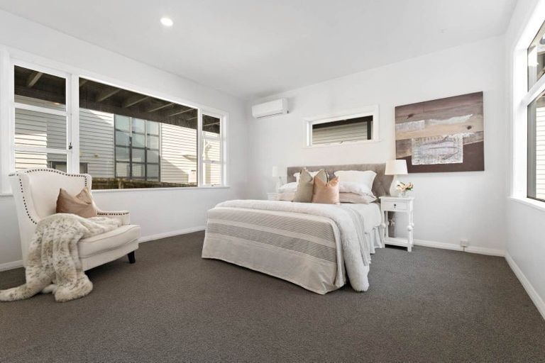 Photo of property in 15b Glendhu Road, Bayview, Auckland, 0629