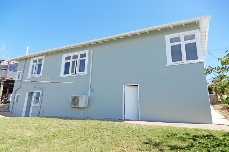Photo of property in 29 Wharfe Street, South Hill, Oamaru, 9400