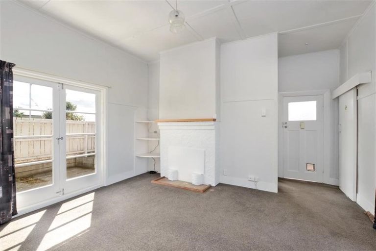 Photo of property in 43 Seaview Road, Brighton, Dunedin, 9035