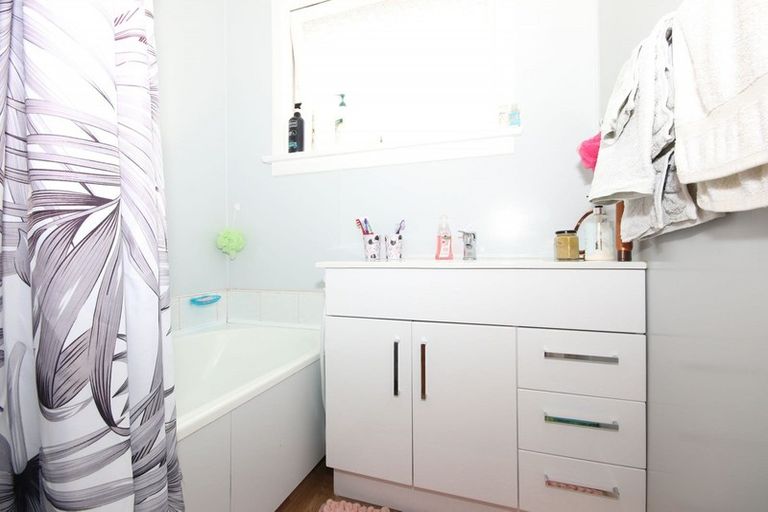 Photo of property in 53 Christina Street, Strathern, Invercargill, 9812