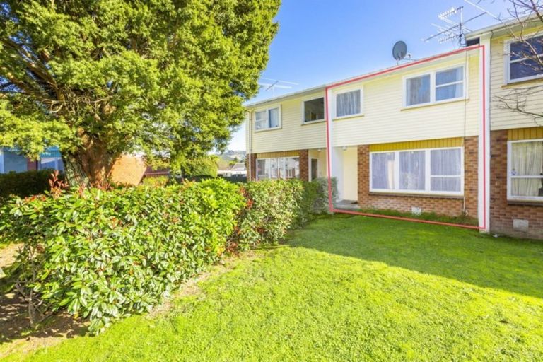 Photo of property in Shakespeare Flats, 8/48 Merton Street, Trentham, Upper Hutt, 5018
