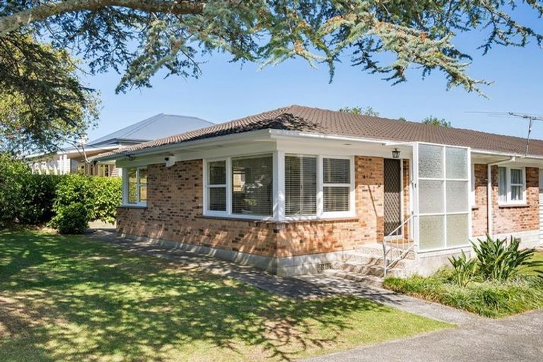 Photo of property in 1/22 Brook Street, Milford, Auckland, 0620