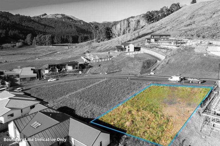 Photo of property in 10 Round Hill Rise, Cracroft, Christchurch, 8022