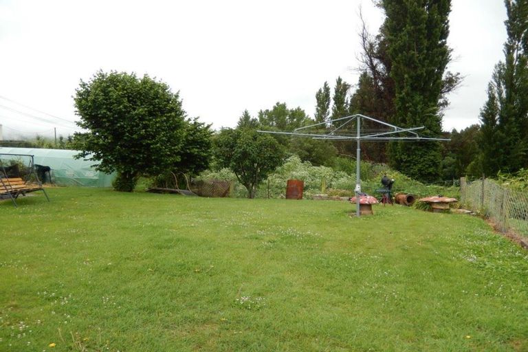 Photo of property in 98 Cheviot Street, Roxburgh, 9500