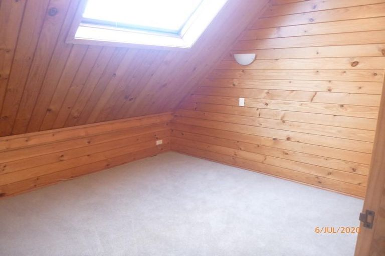 Photo of property in 93 Wiseley Road, West Harbour, Auckland, 0618