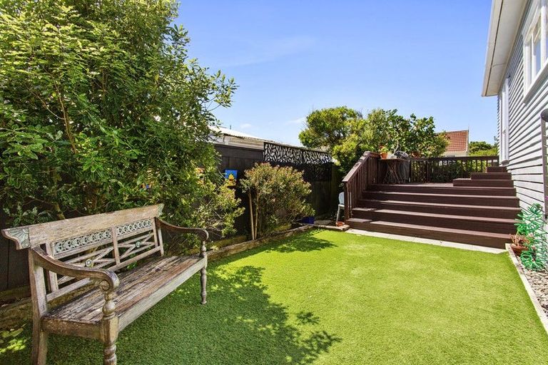 Photo of property in 3 Mako View, Titahi Bay, Porirua, 5022