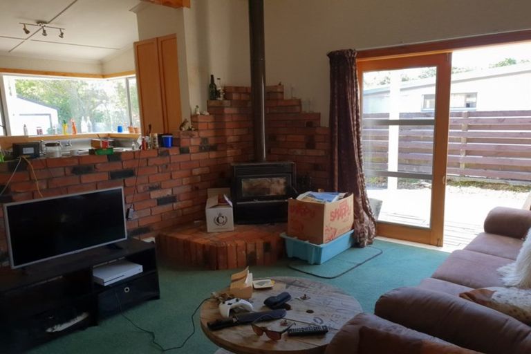 Photo of property in 2 Ohawe Terrace, Ohawe, Hawera, 4671