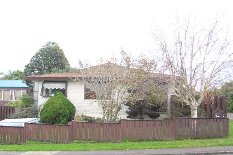 Photo of property in 1/53 Pigeon Mountain Road, Half Moon Bay, Auckland, 2012