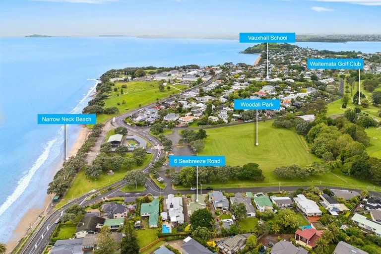 Photo of property in 6 Seabreeze Road, Narrow Neck, Auckland, 0624