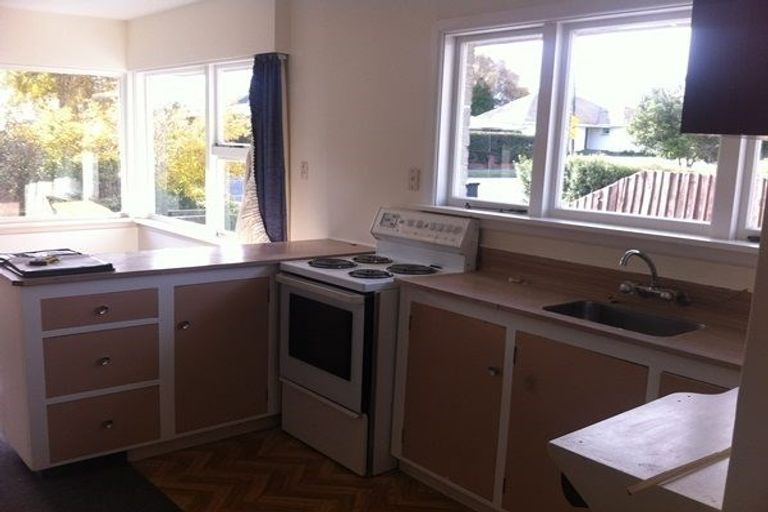 Photo of property in 212 Mairehau Road, Burwood, Christchurch, 8083