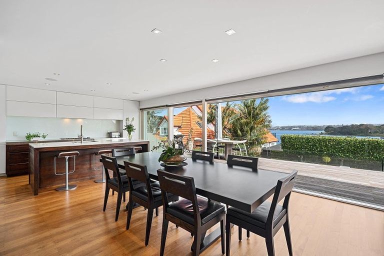Photo of property in 306 Hurstmere Road, Takapuna, Auckland, 0622