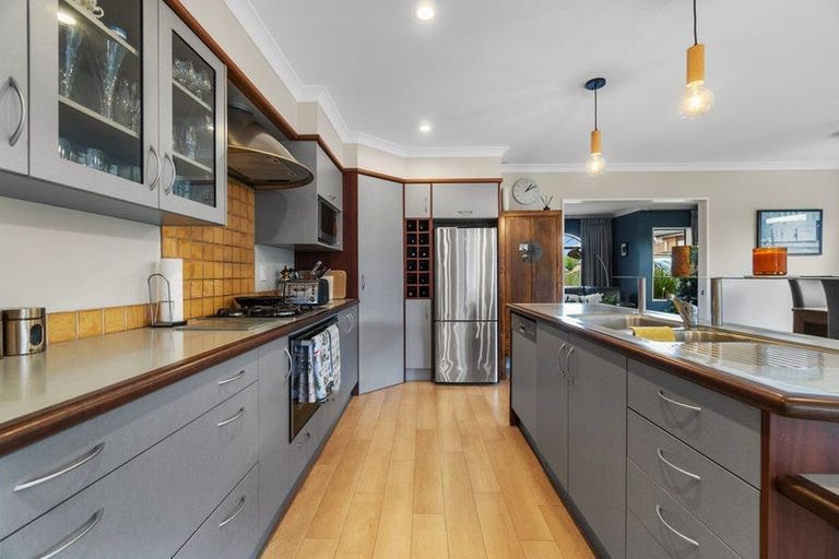 Photo of property in 110 Ayrshire Drive, Grandview Heights, Hamilton, 3200