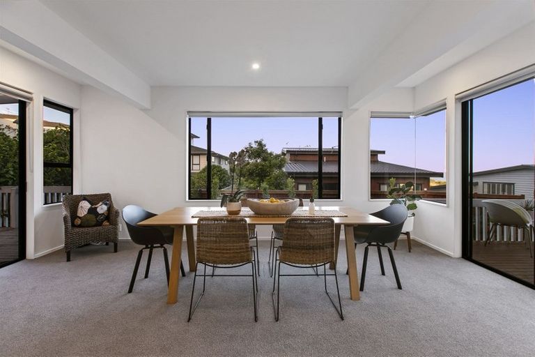 Photo of property in 2/77 East Coast Road, Castor Bay, Auckland, 0620