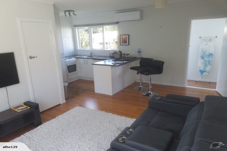 Photo of property in 3/25 Corunna Road, Milford, Auckland, 0620